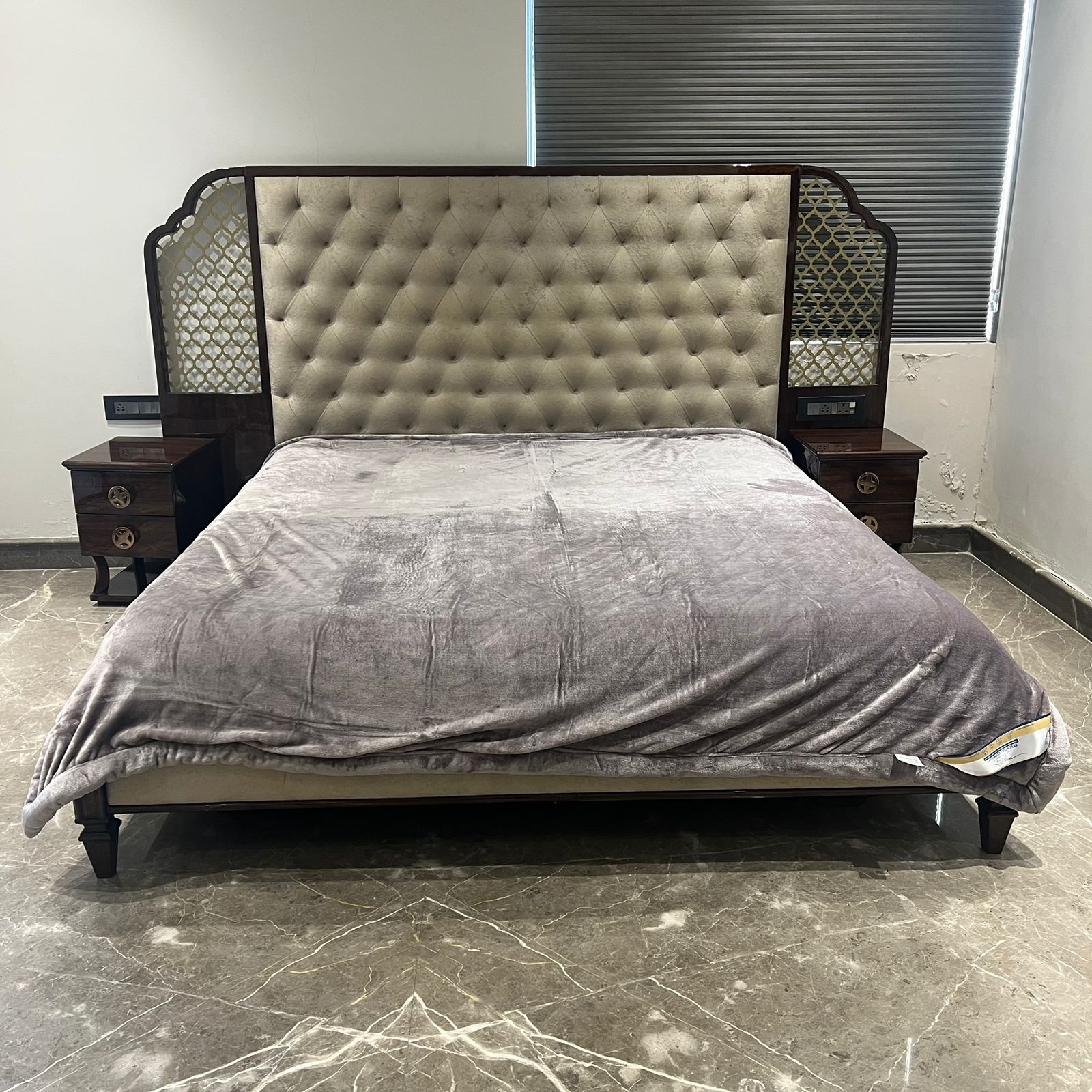 VelvetTouch Comforter