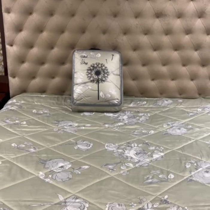 Elite FeatherTouch Premium Comforter